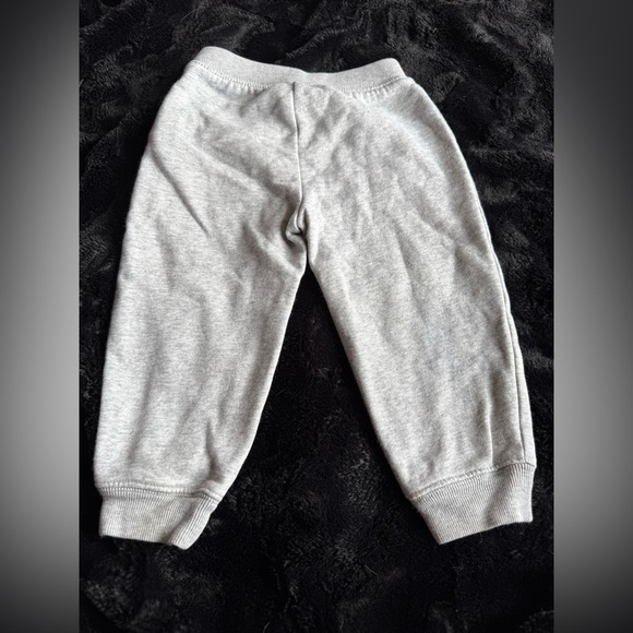 BNWOT GAP 18-24M Gray Sweatpants - Picture 4 of 4